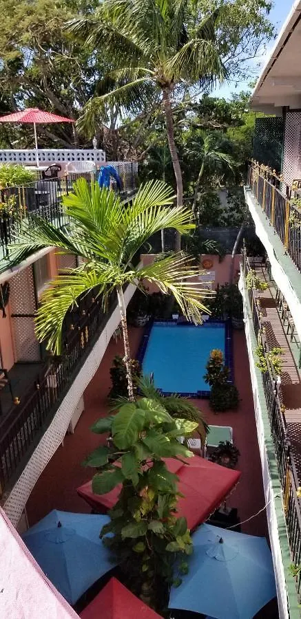 Towne Hotel Nassau