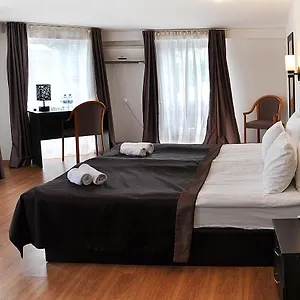 Corner Hotel Tbilissi
